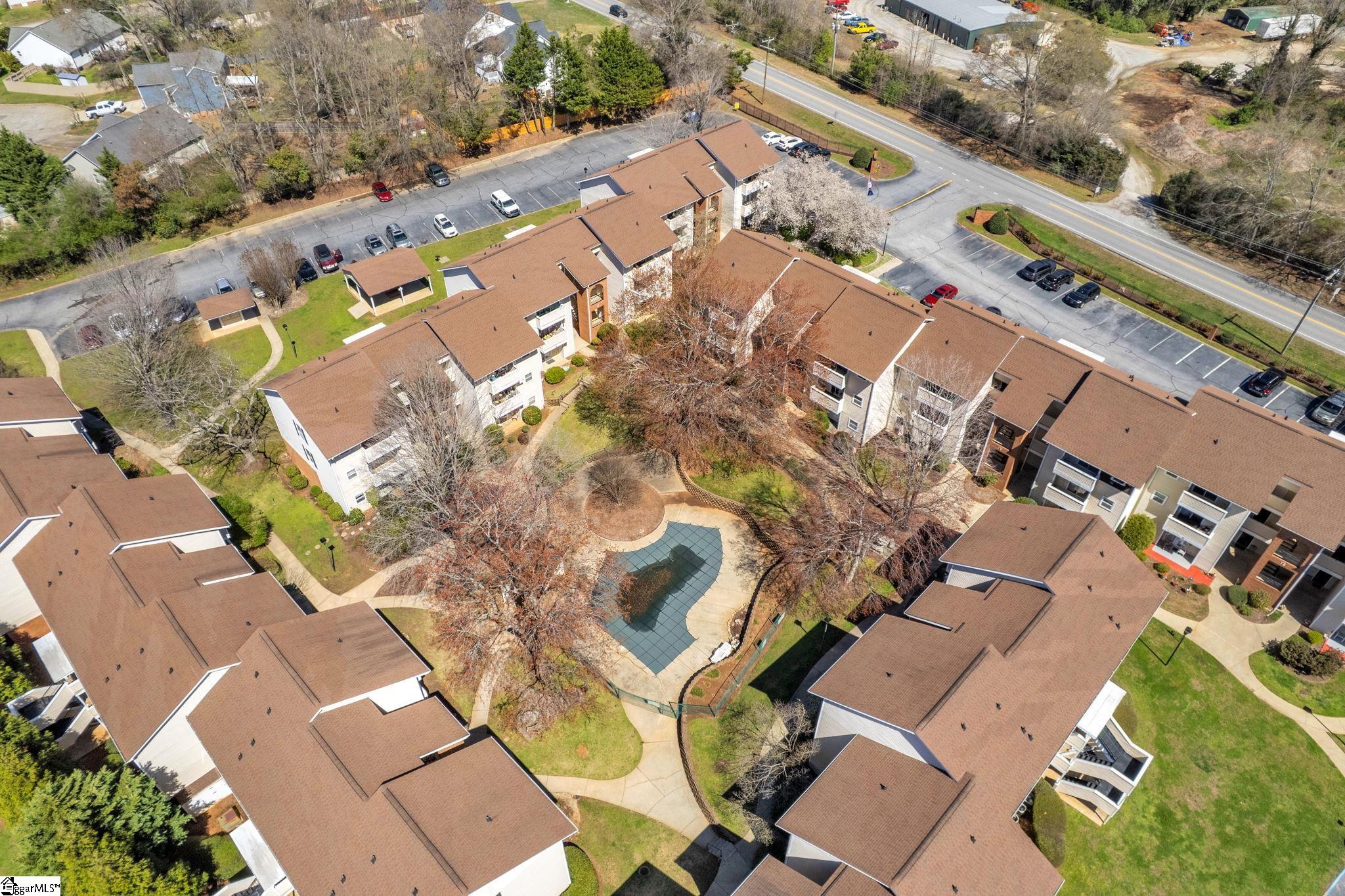 2601 Duncan Chapel Road, Unit B202 Greenville, SC 29617 - Photo 25 of 28
