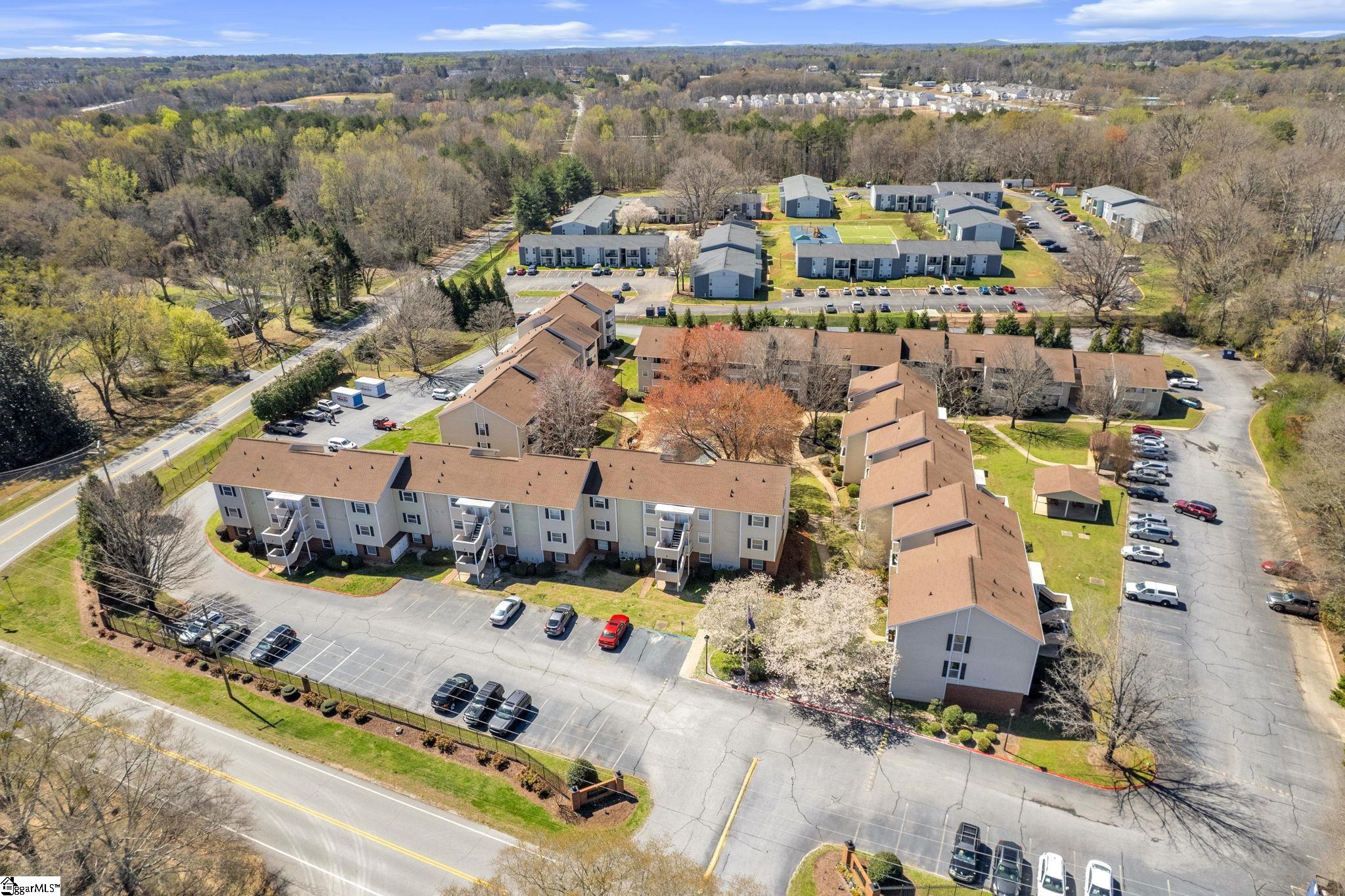 2601 Duncan Chapel Road, Unit B202 Greenville, SC 29617 - Photo 26 of 28