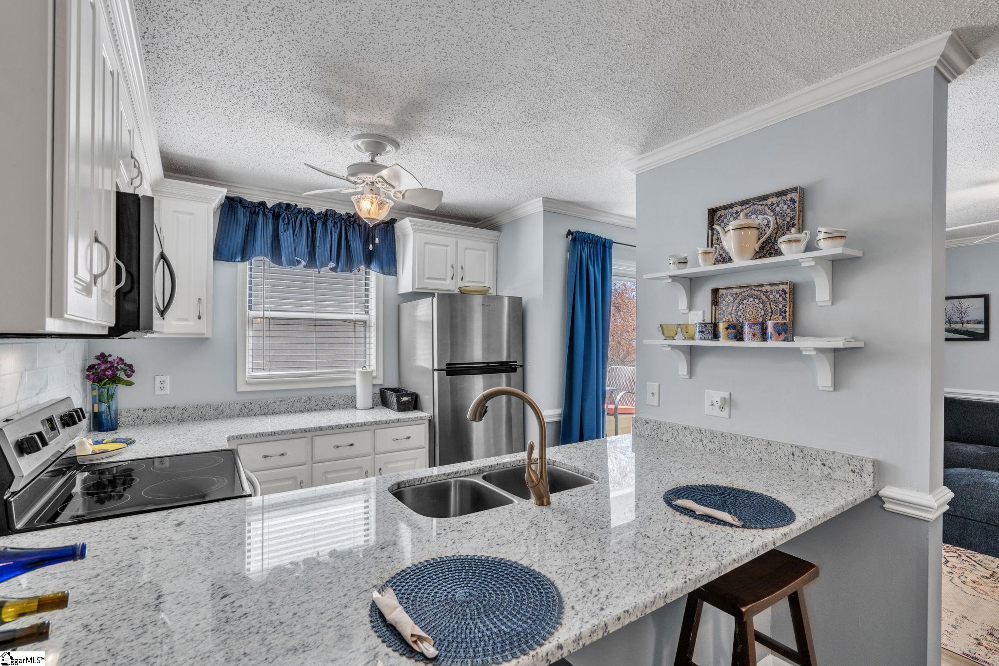 2601 Duncan Chapel Road, Unit B202 Greenville, SC 29617 - Photo 4 of 28