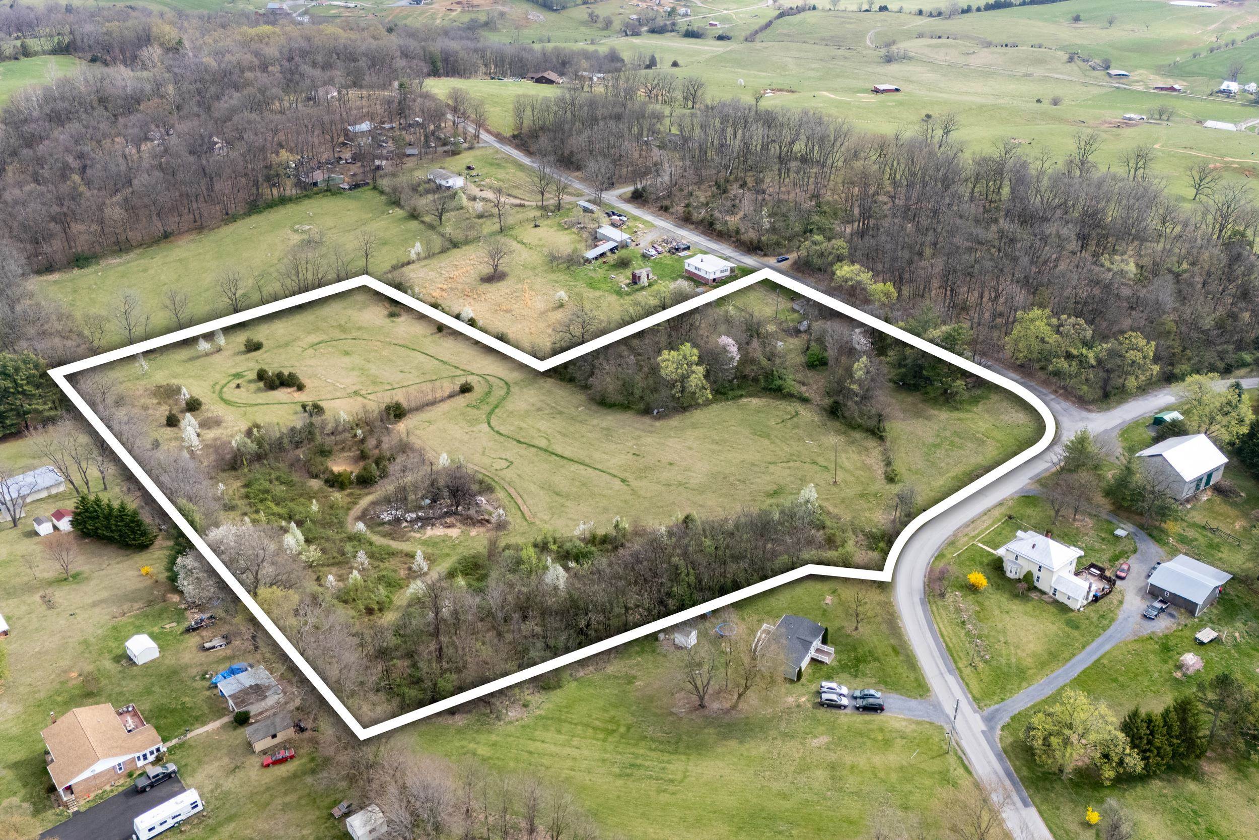 12039 Hupp Road Broadway, VA 22815 - Photo 3 of 22