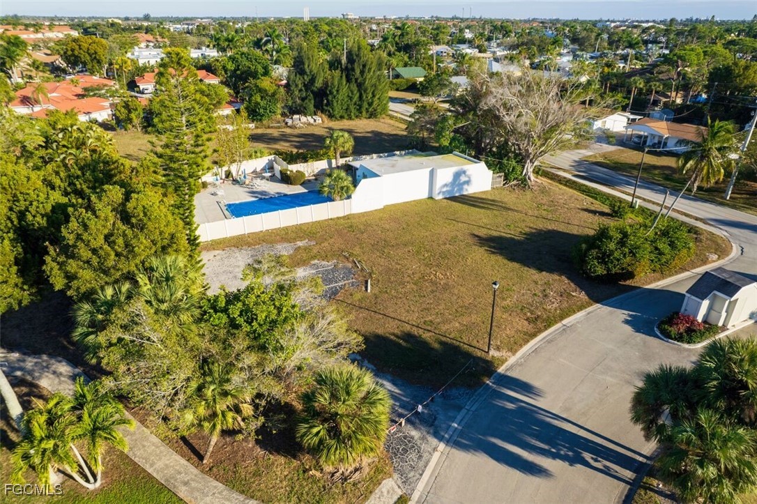 11780 Iona Road Fort Myers, FL 33908 - Photo 6 of 17