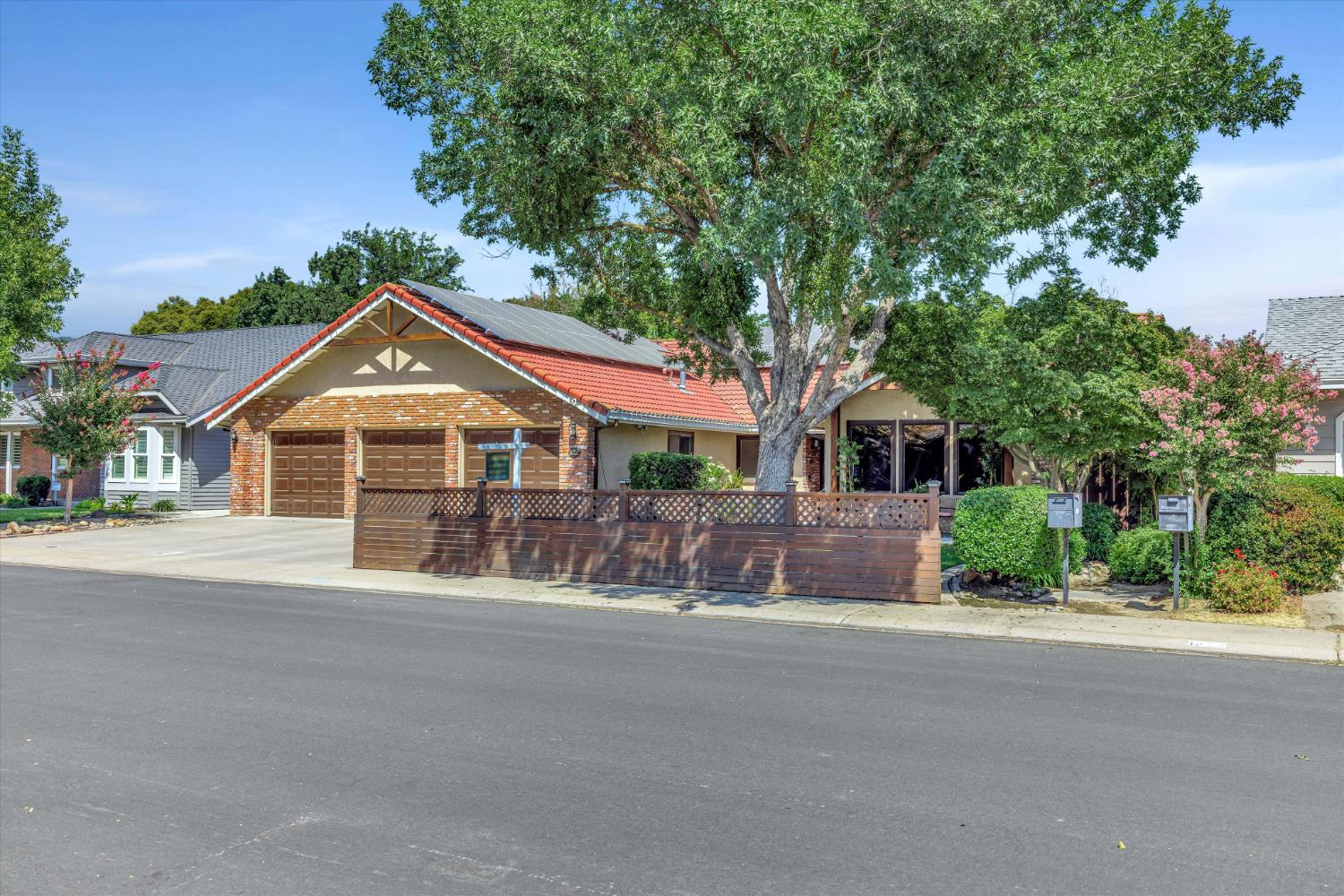 1412 Seneca Place Modesto, CA 95358 - Photo 2 of 62