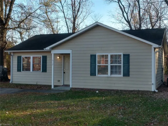 $1,195 | 1512 Perkins Street, Greensboro, NC 27401