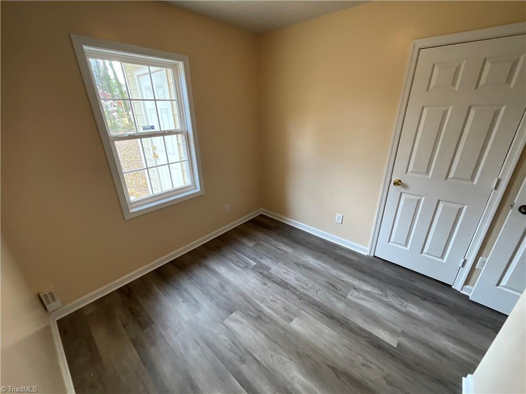 1512 Perkins Street Greensboro, NC 27401 - Photo 7 of 13