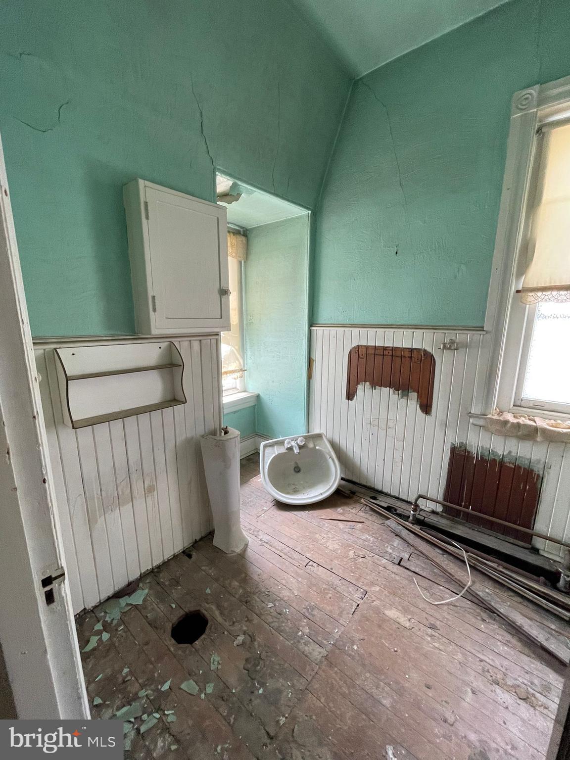 5809 Chew Avenue Philadelphia, PA 19138 - Photo 6 of 29 a bedroom with furniture and a window