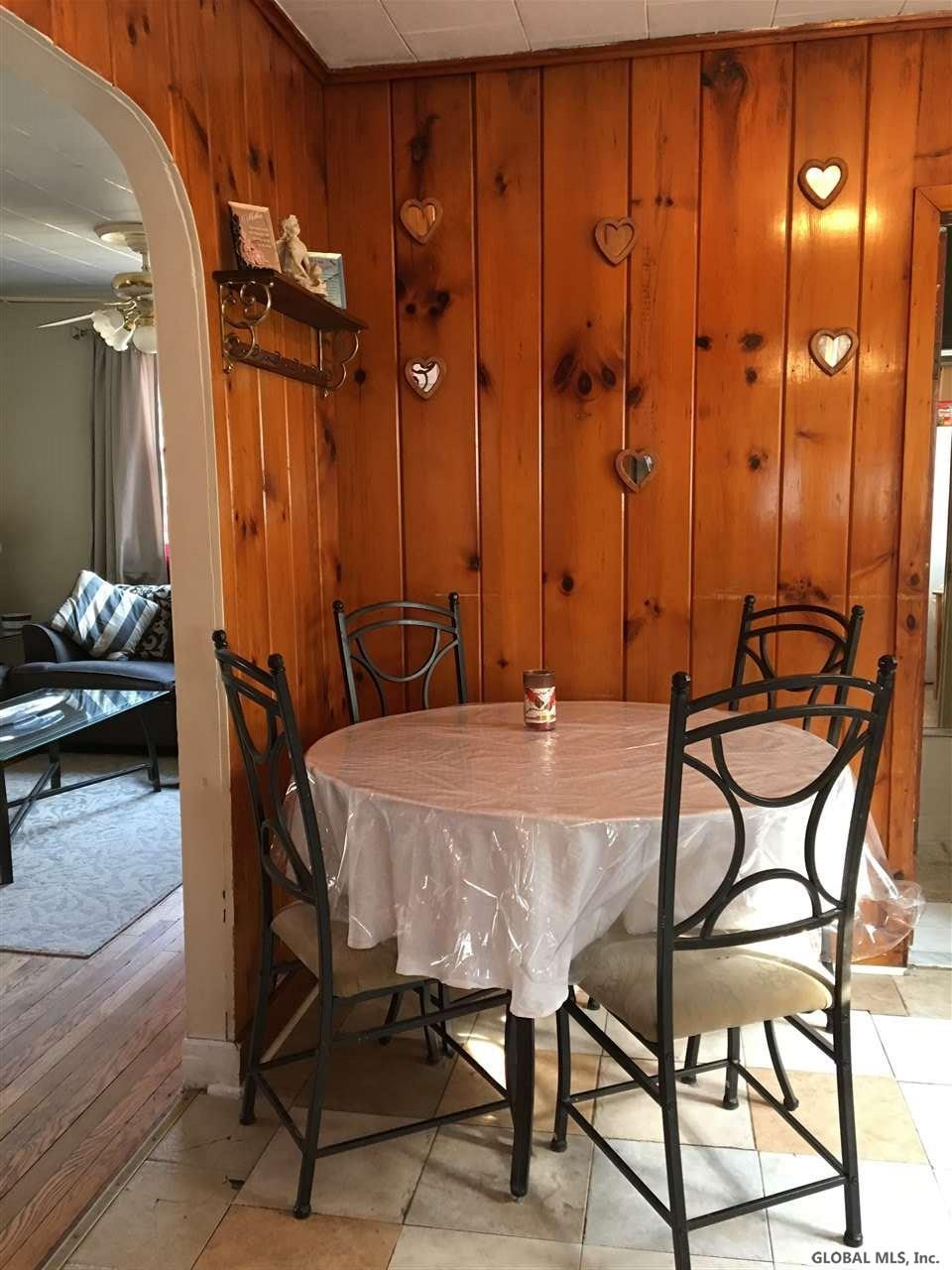2914 Coniston Road Schenectady, NY 12304 - Photo 3 of 25 Photo 3