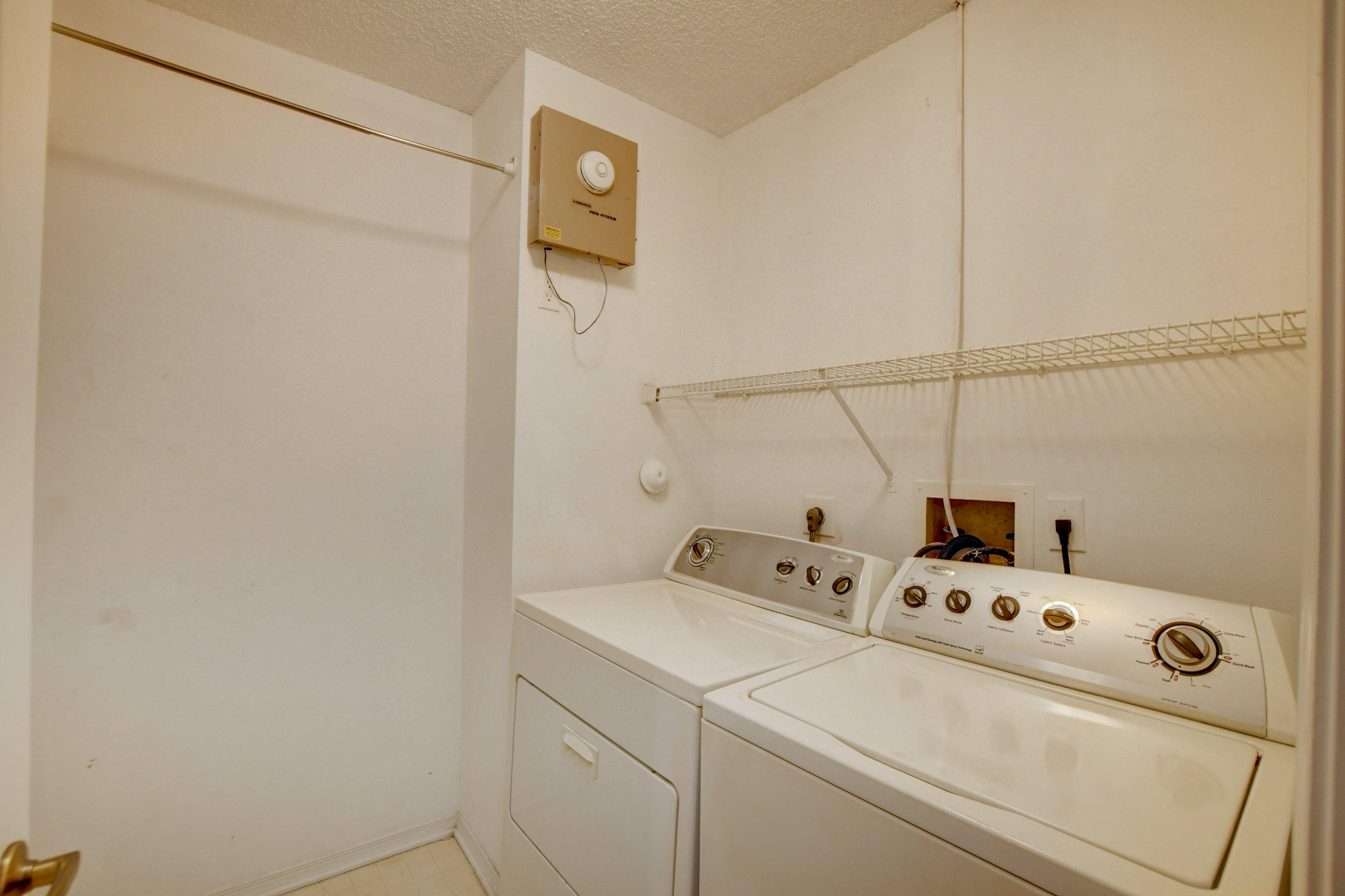 5444 Grand Park Place Boca Raton, FL 33431 - Photo 30 of 45 LAUNDRY