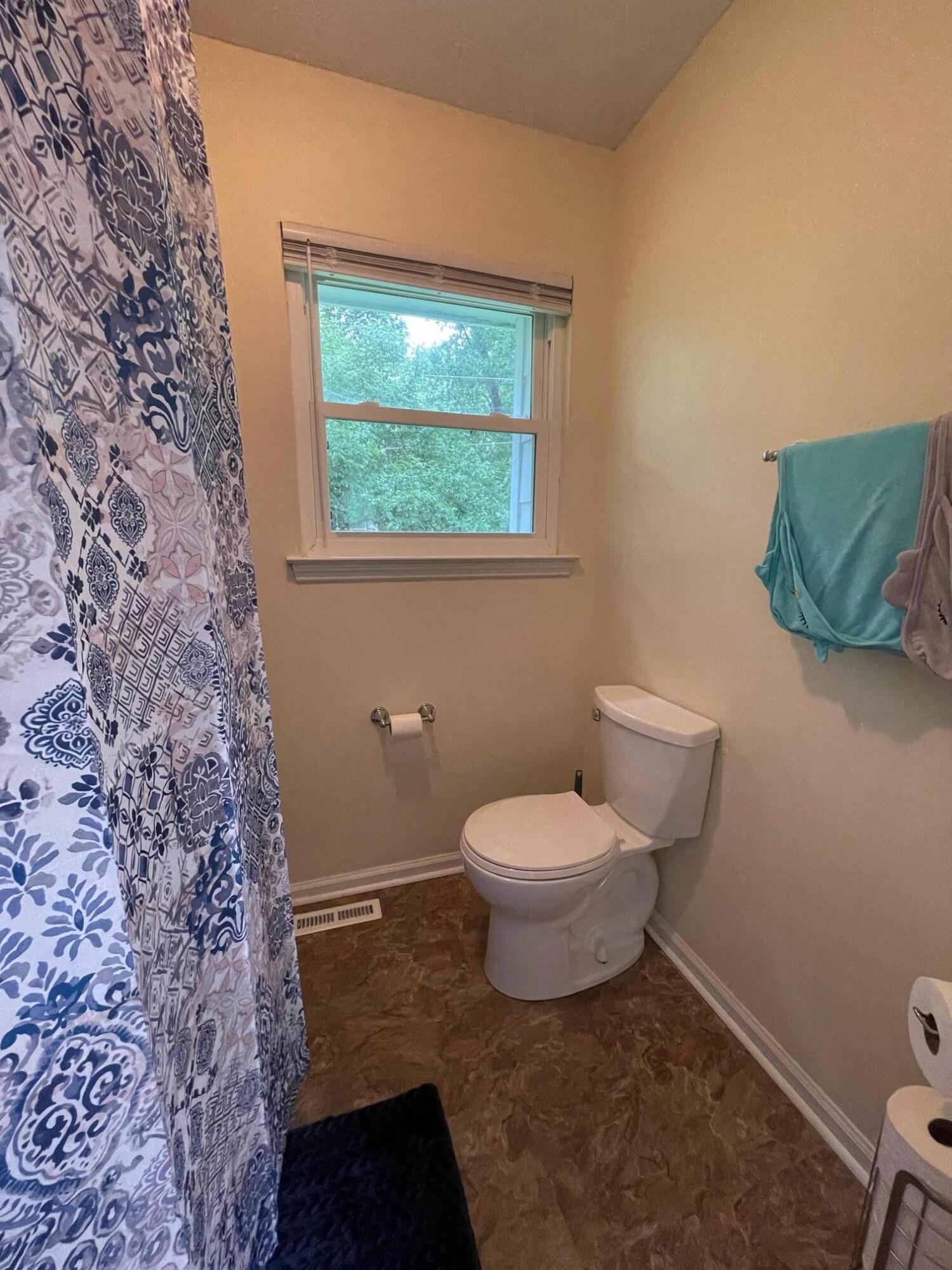 7622 Gann Road Hixson, TN 37343 - Photo 12 of 22 full bath