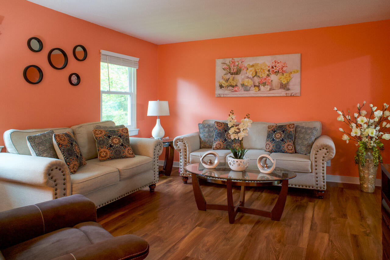 7622 Gann Road Hixson, TN 37343 - Photo 3 of 22 living room