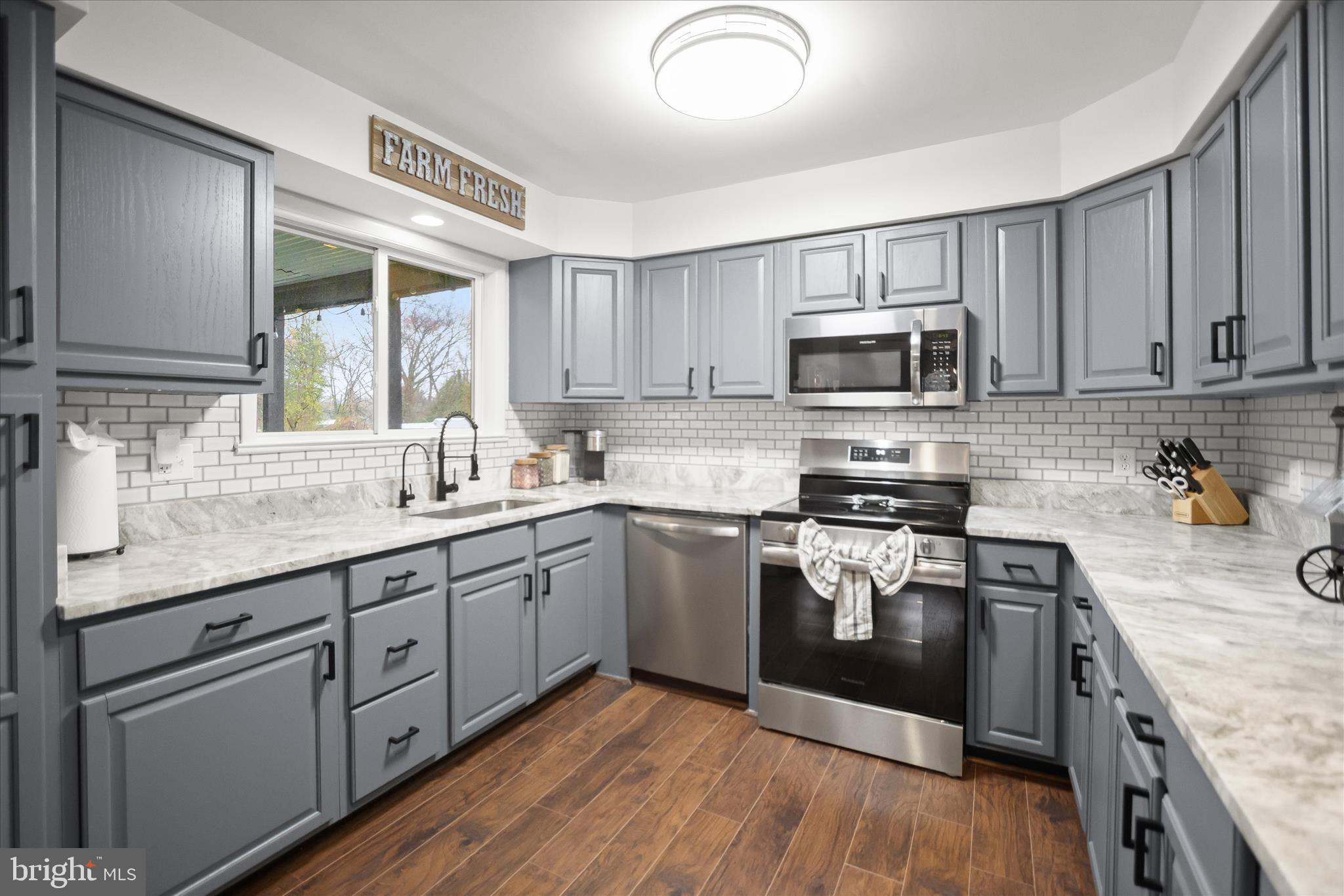 7905 East Riverside Drive Pasadena, MD 21122 - Photo 13 of 42 Kitchen