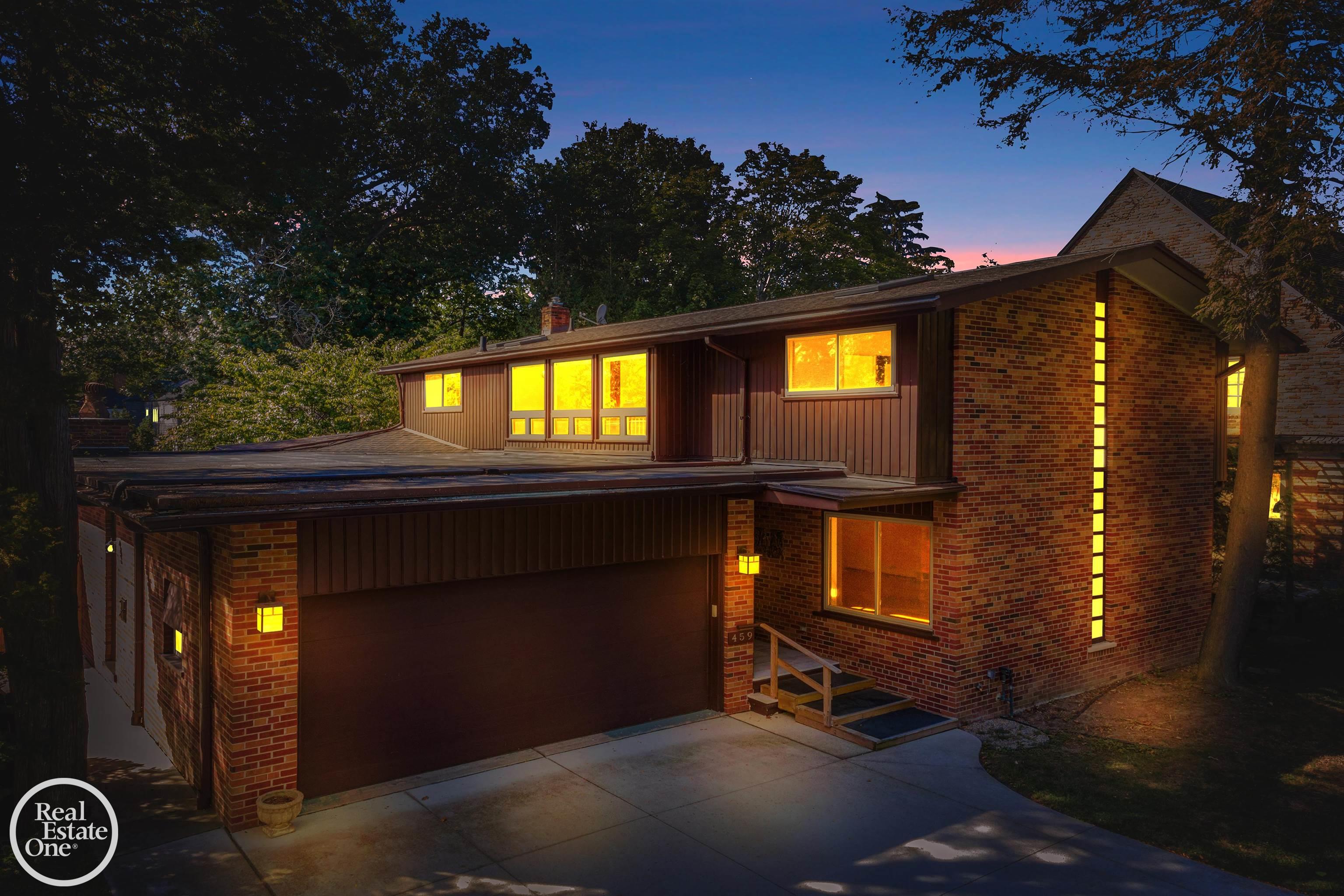 459 Washington Road Grosse Pointe, MI 48230 - Photo 40 of 44 50191414-fa965f52-5cb1-4949-a065-52b60a2fe672.JPG