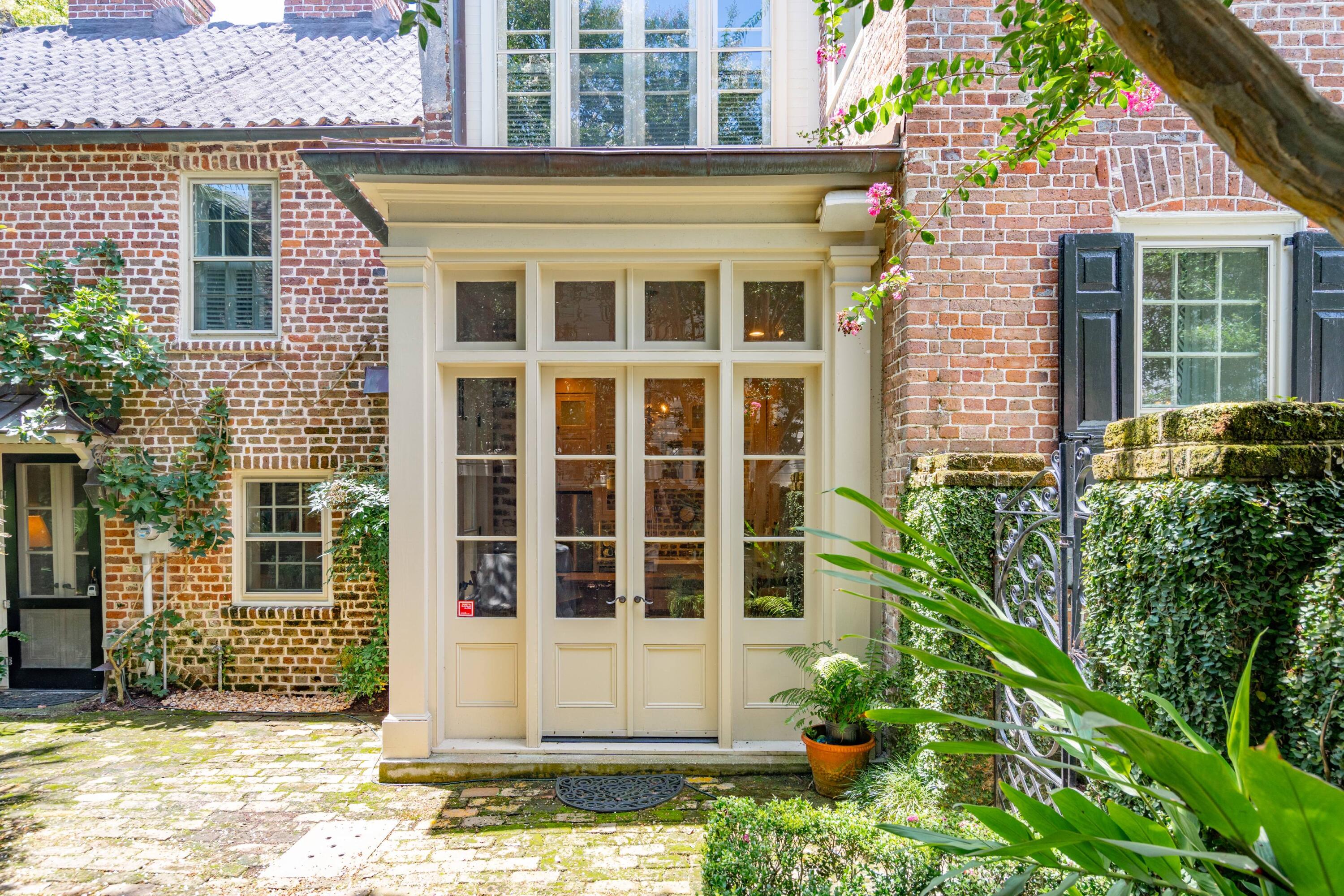 41 Tradd Street Charleston, SC 29401 - Photo 76 of 84 69