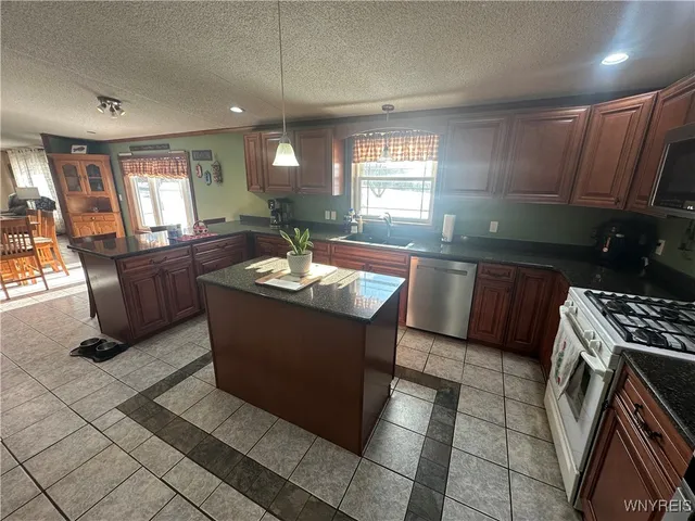 $550,000 | 733 Highway 20A, Sheldon, NY 14145