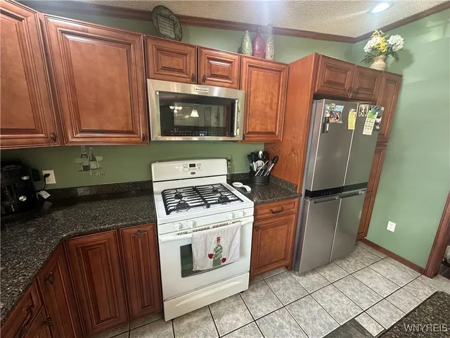 $550,000 | 733 Highway 20A, Sheldon, NY 14145