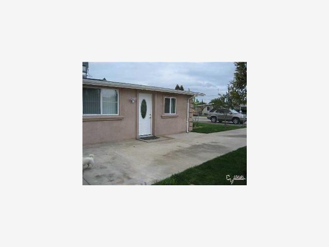 1506 Maria Court Modesto, CA 95358 - Photo 3 of 11 Gallery Image 3