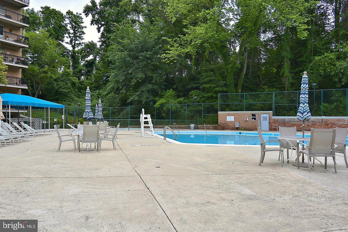 1900 Lyttonsville Road, Unit 602 Silver Spring, MD 20910 - Photo 29 of 43 a view of outdoor space with seating