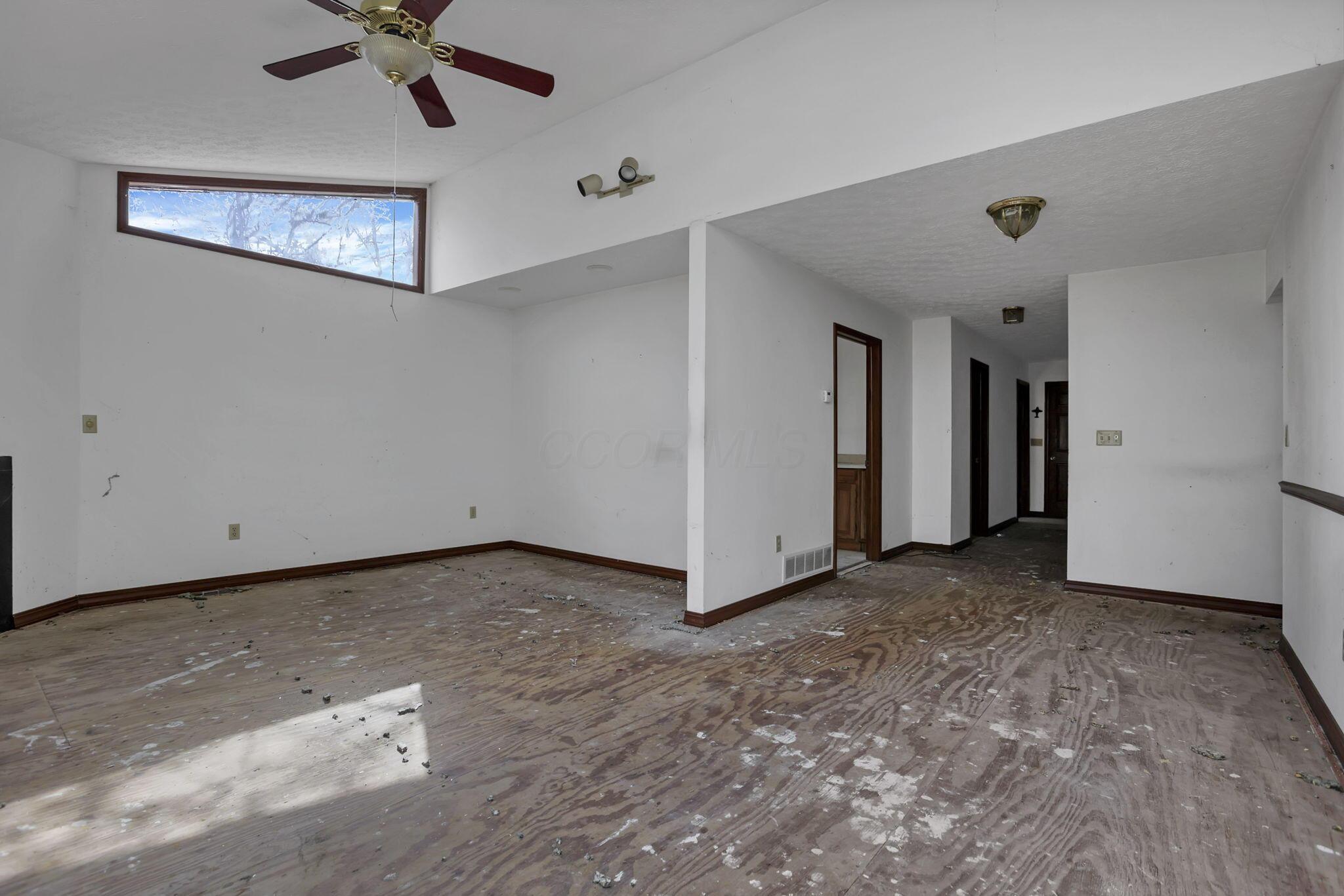 8459 Big Walnut Road Westerville, OH 43082 - Photo 15 of 80 16-web-or-mls-SMEP7959
