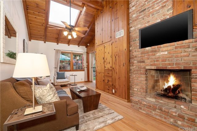 $1,222,000 | 3236 Benda Street, Hollywood Hills East, CA 90068