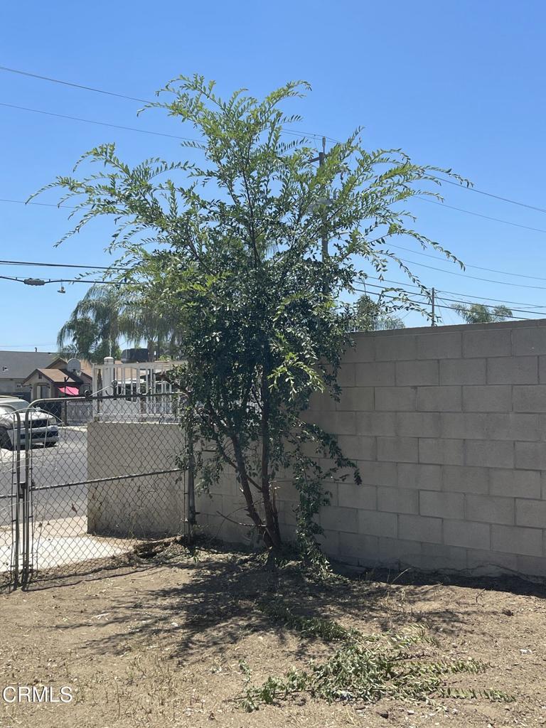 628 East 3rd Street Bakersfield, CA 93307 - Photo 29 of 35 IMG_9849