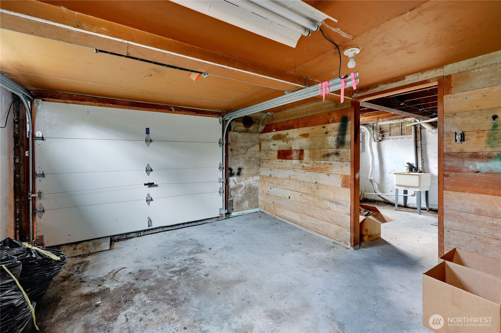 514 Shore Drive Bremerton, WA 98310 - Photo 32 of 40 a view of a garage room