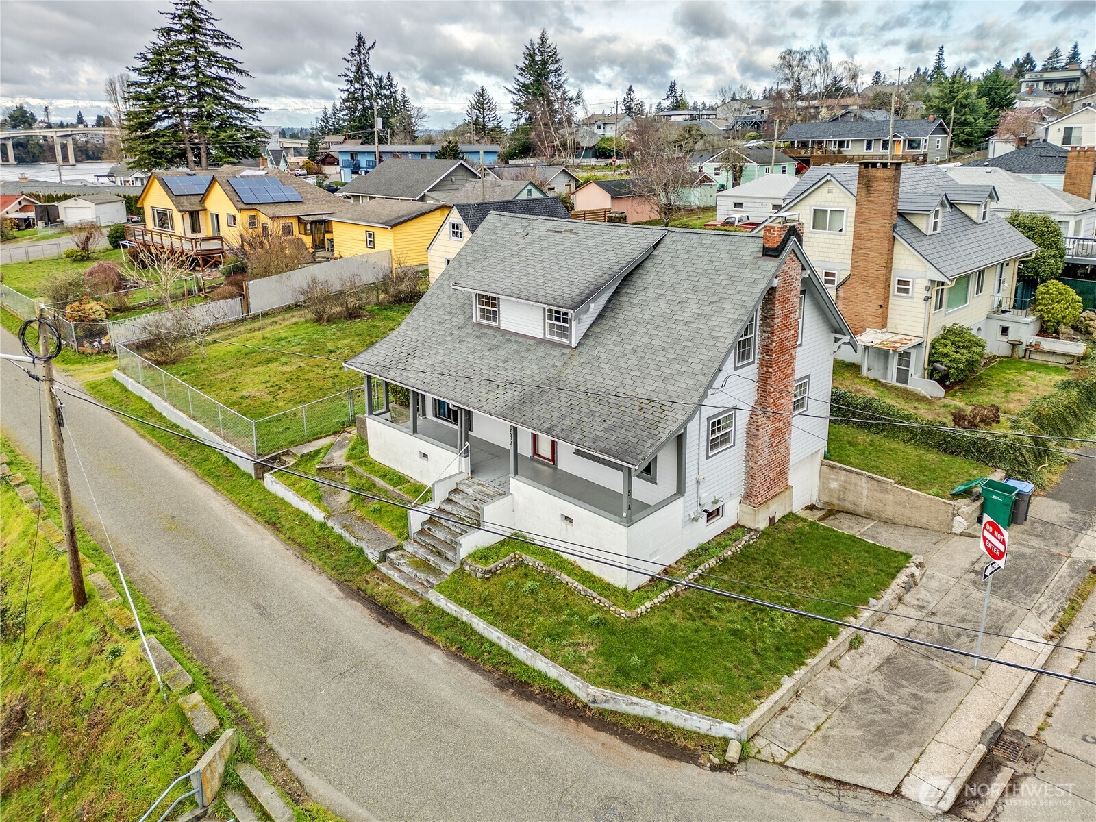 514 Shore Drive Bremerton, WA 98310 - Photo 7 of 40 a view of a house with a yard