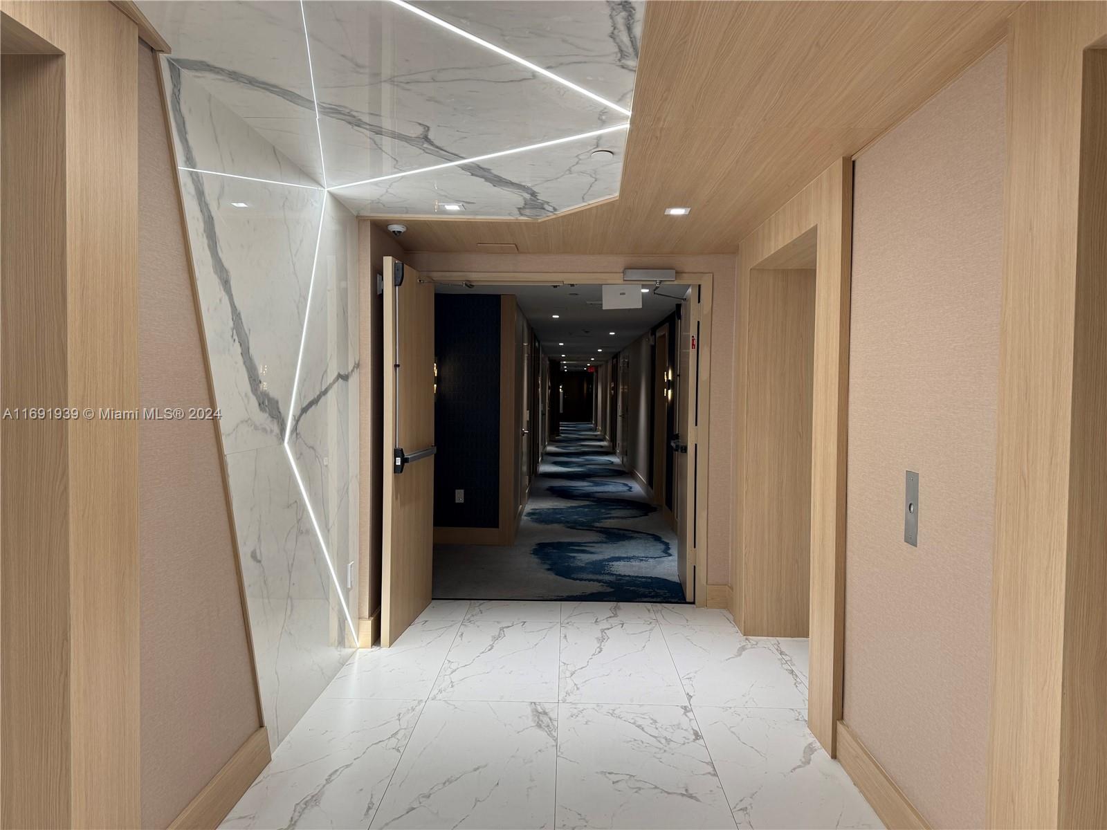 90 Southwest 3rd Street, Unit PH15 Miami, FL 33130 - Photo 14 of 18