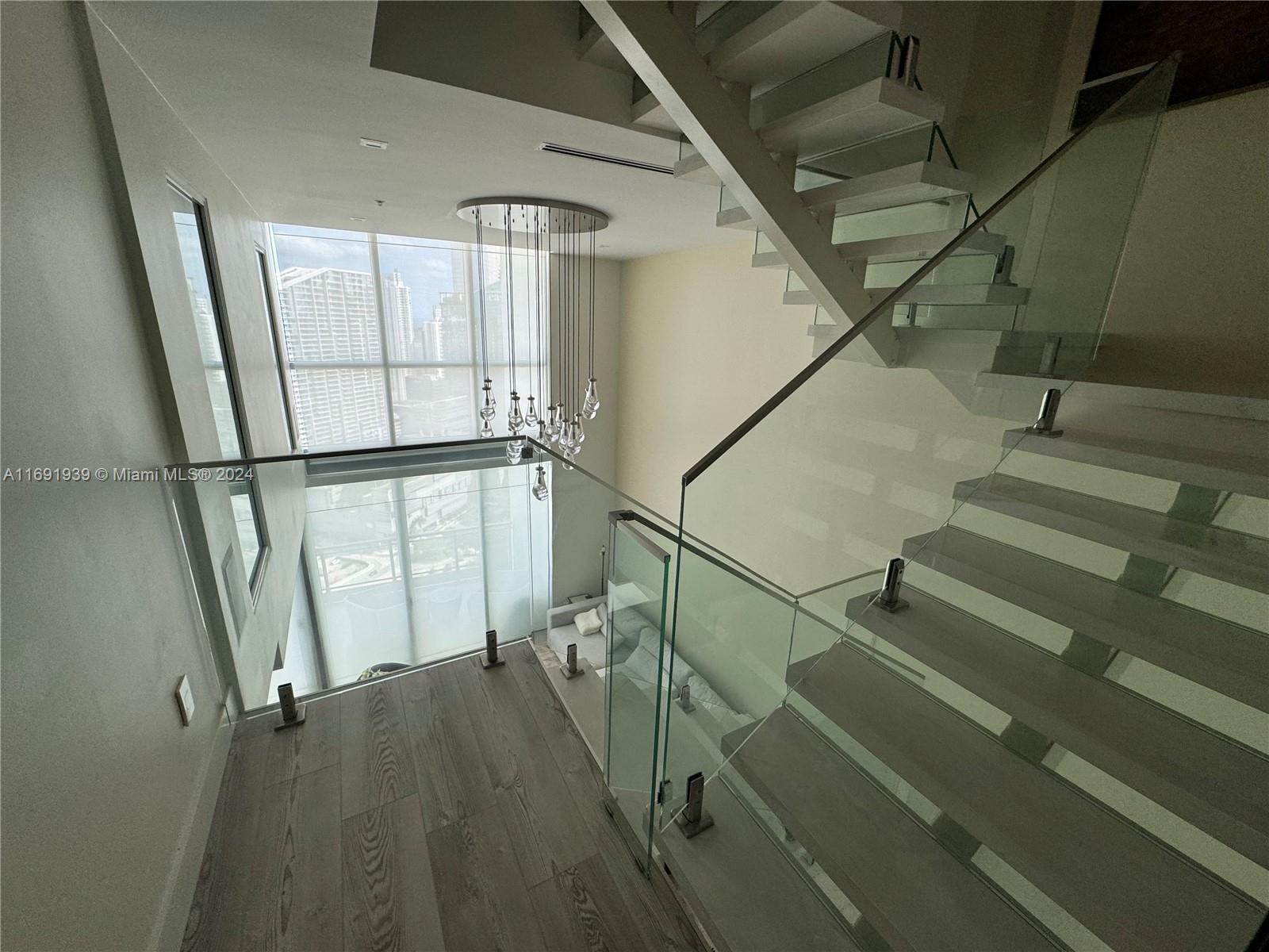 90 Southwest 3rd Street, Unit PH15 Miami, FL 33130 - Photo 7 of 18 a view of entryway