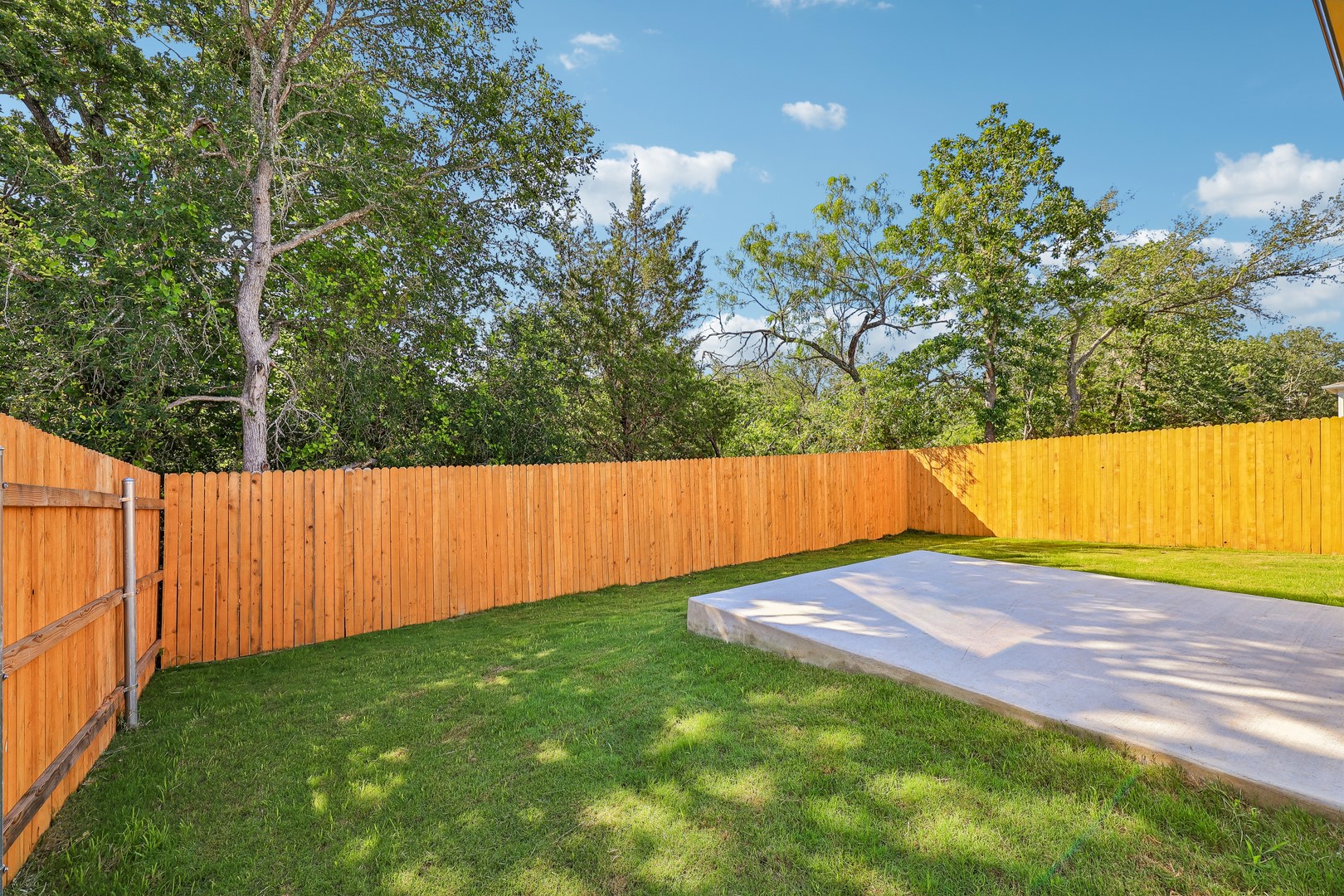 212 Bendecido Loop Elgin, TX 78621 - Photo 34 of 38