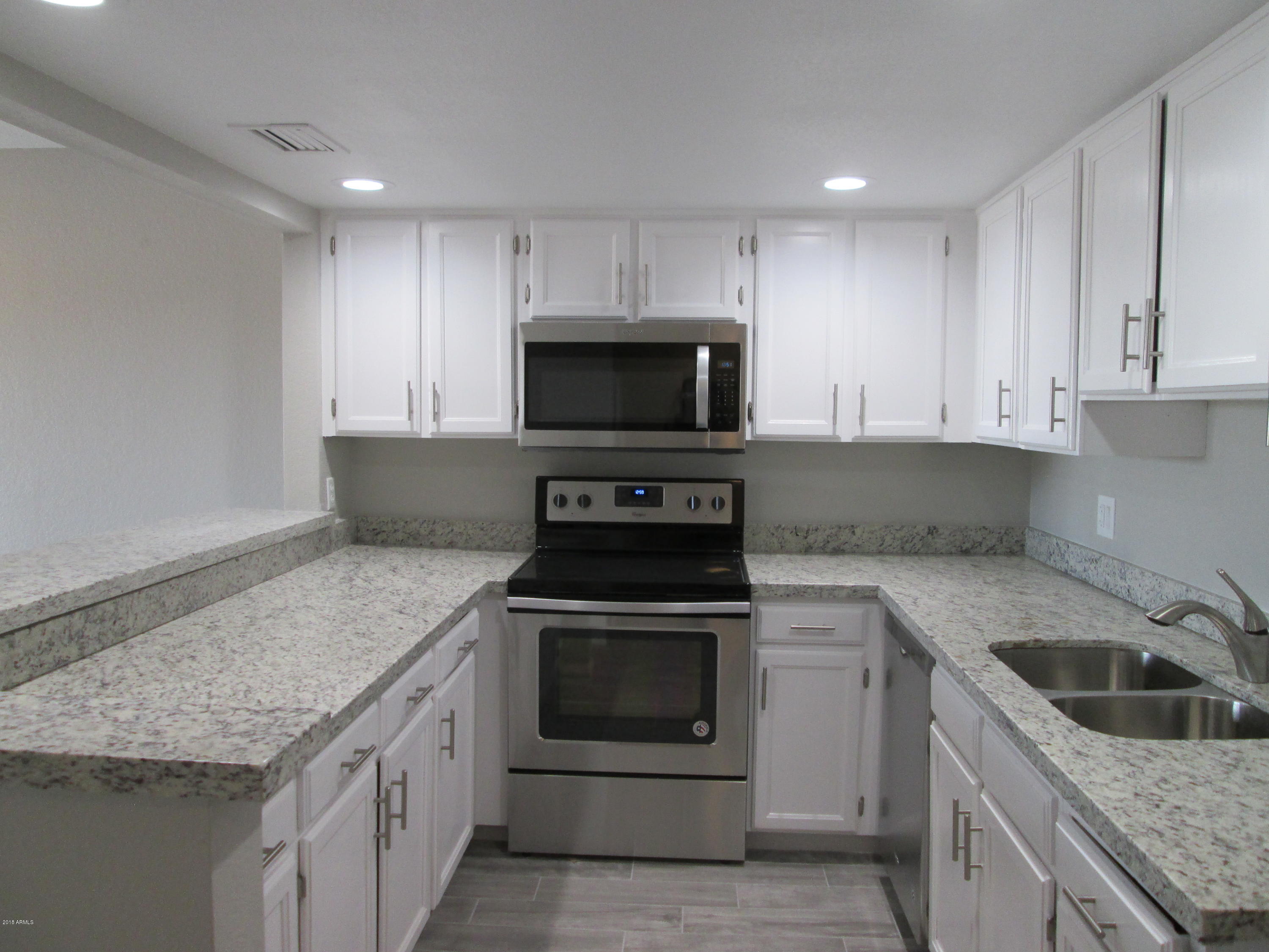 1645 West Baseline Road, Unit 2021 Mesa, AZ 85202 - Photo 5 of 21 IMG_0909