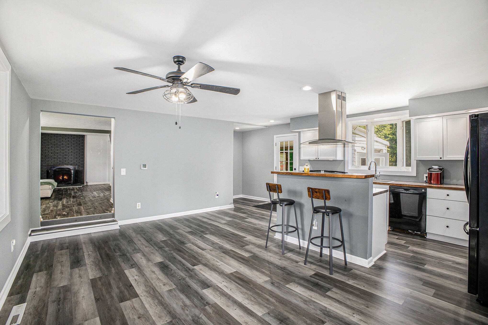 1680 East Copas Road Owosso, MI 48867 - Photo 5 of 19 Copas Kitchen Island