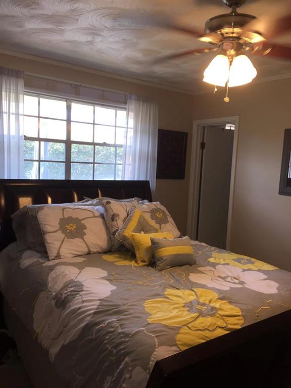 757 Deerfield Road Gretna, LA 70056 - Photo 3 of 24 Gallery Image 3