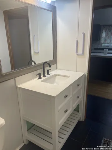 $240,000 | 207 South Edwards, Charlotte, TX 78011