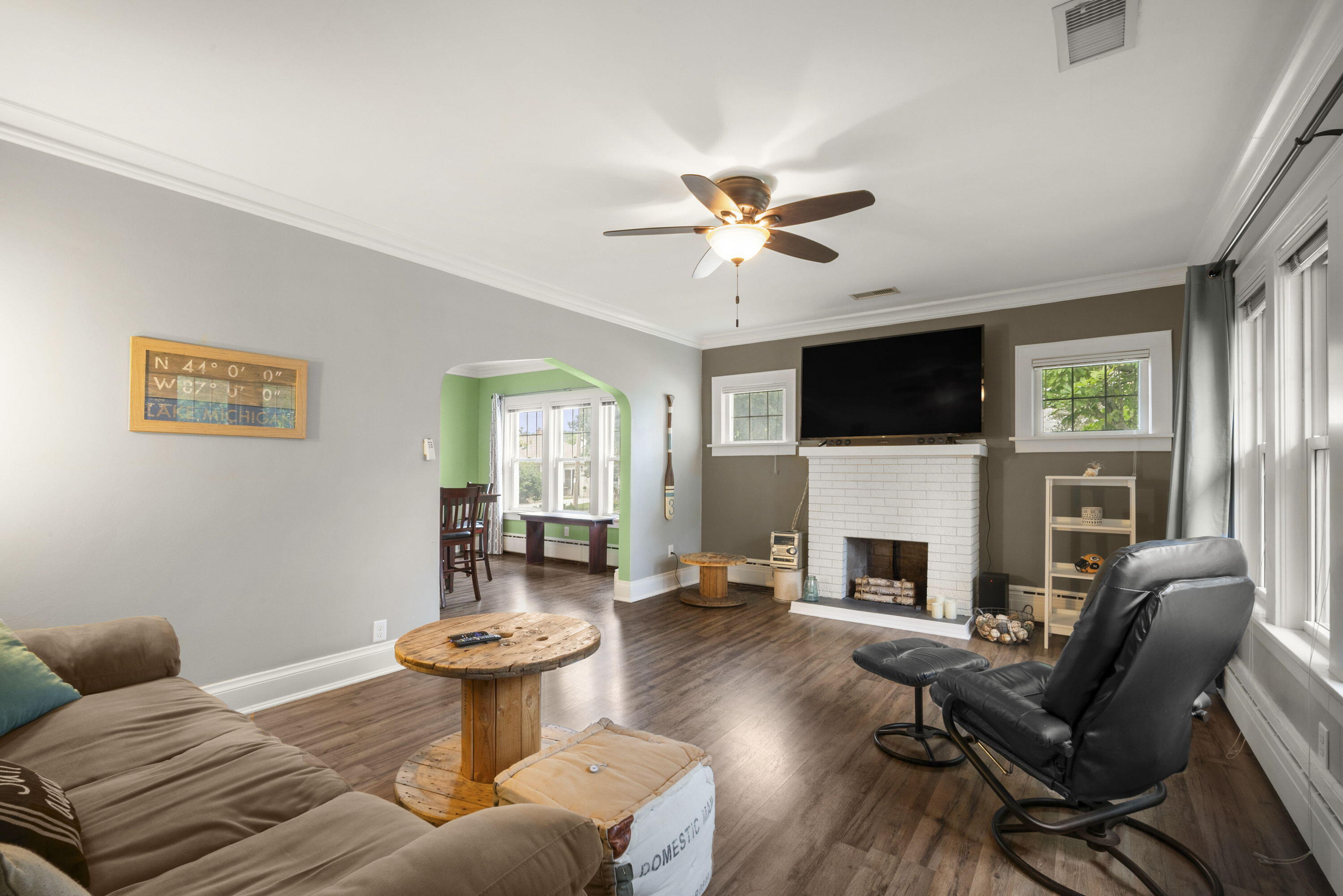 2104 45th Street Kenosha, WI 53140 - Photo 5 of 19 6_imgDSC05363