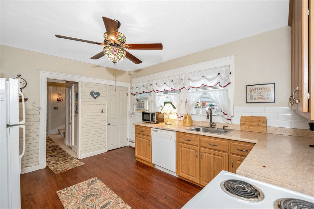 23 Intervale Avenue Saugus, MA 01906 - Photo 15 of 30