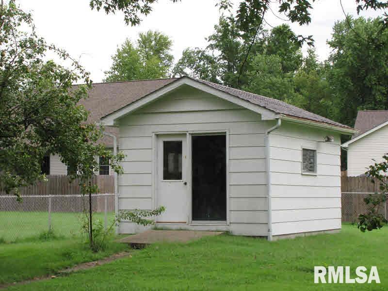 310 Red Marion, IL 62959 - Photo 12 of 15 Gallery Image 12