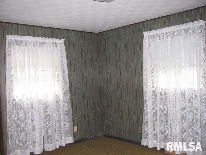310 Red Marion, IL 62959 - Photo 9 of 15 Gallery Image 9