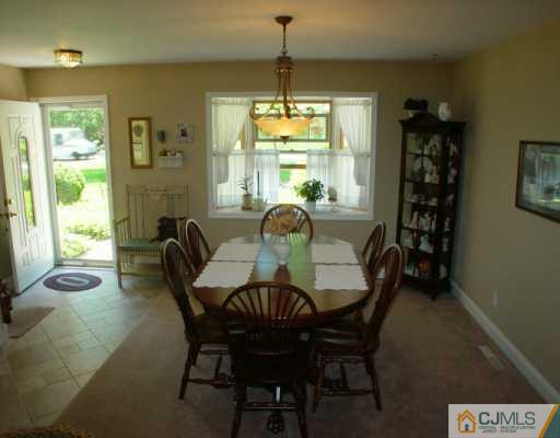 19 Wheeler Road Kendall Park, NJ 08824 - Photo 3 of 8 Gallery Image 3