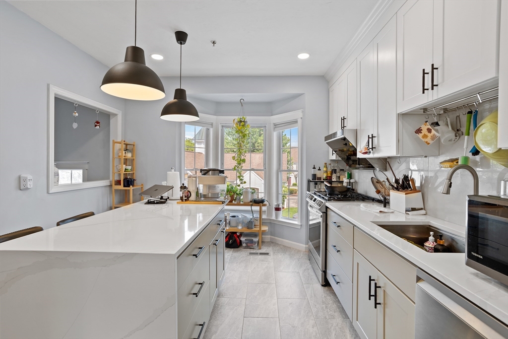 36 Cambridge Road, Unit 44 Woburn, MA 01801 - Photo 4 of 21