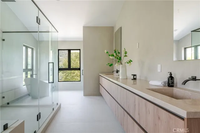 $4,995,000 | 2608 Zorada Drive, Los Angeles, CA 90046