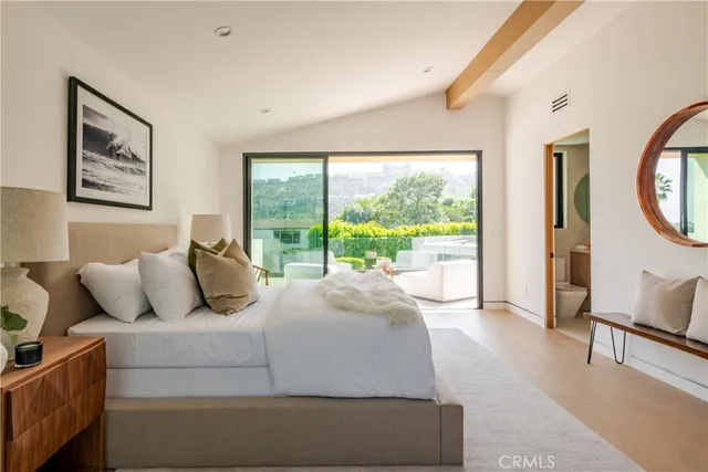 $4,995,000 | 2608 Zorada Drive, Los Angeles, CA 90046