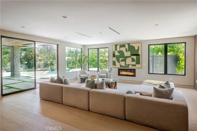 $4,995,000 | 2608 Zorada Drive, Los Angeles, CA 90046