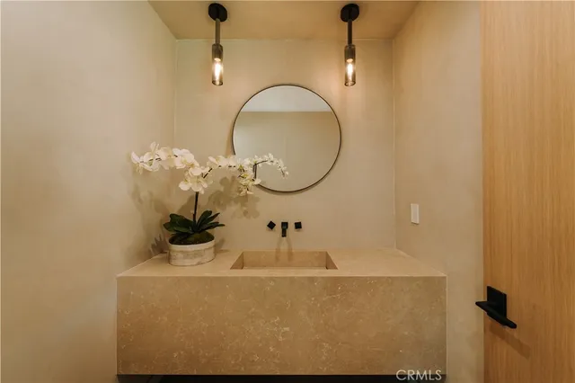 $4,995,000 | 2608 Zorada Drive, Los Angeles, CA 90046