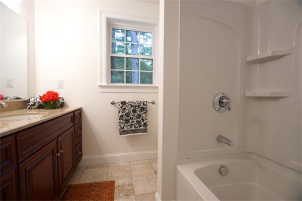 34 Lindor Road North Reading, MA 01864 - Photo 16 of 19 Gallery Image 16