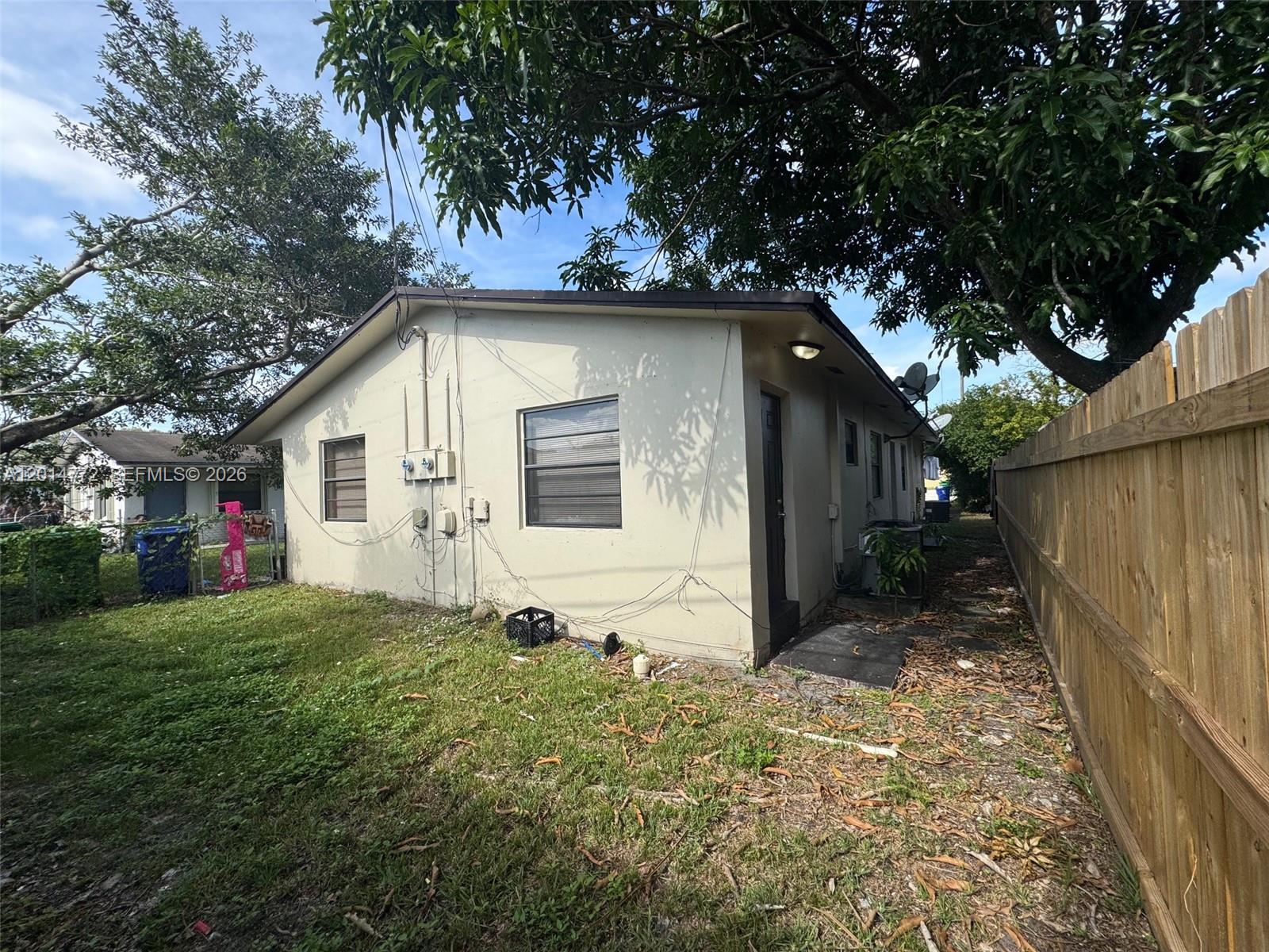 6134 Southwest 40th Court Miramar, FL 33023 - Photo 7 of 15