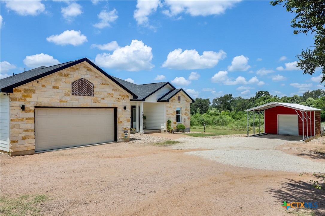 537 Lower Elgin Road Elgin, TX 78621 - Photo 5 of 45
