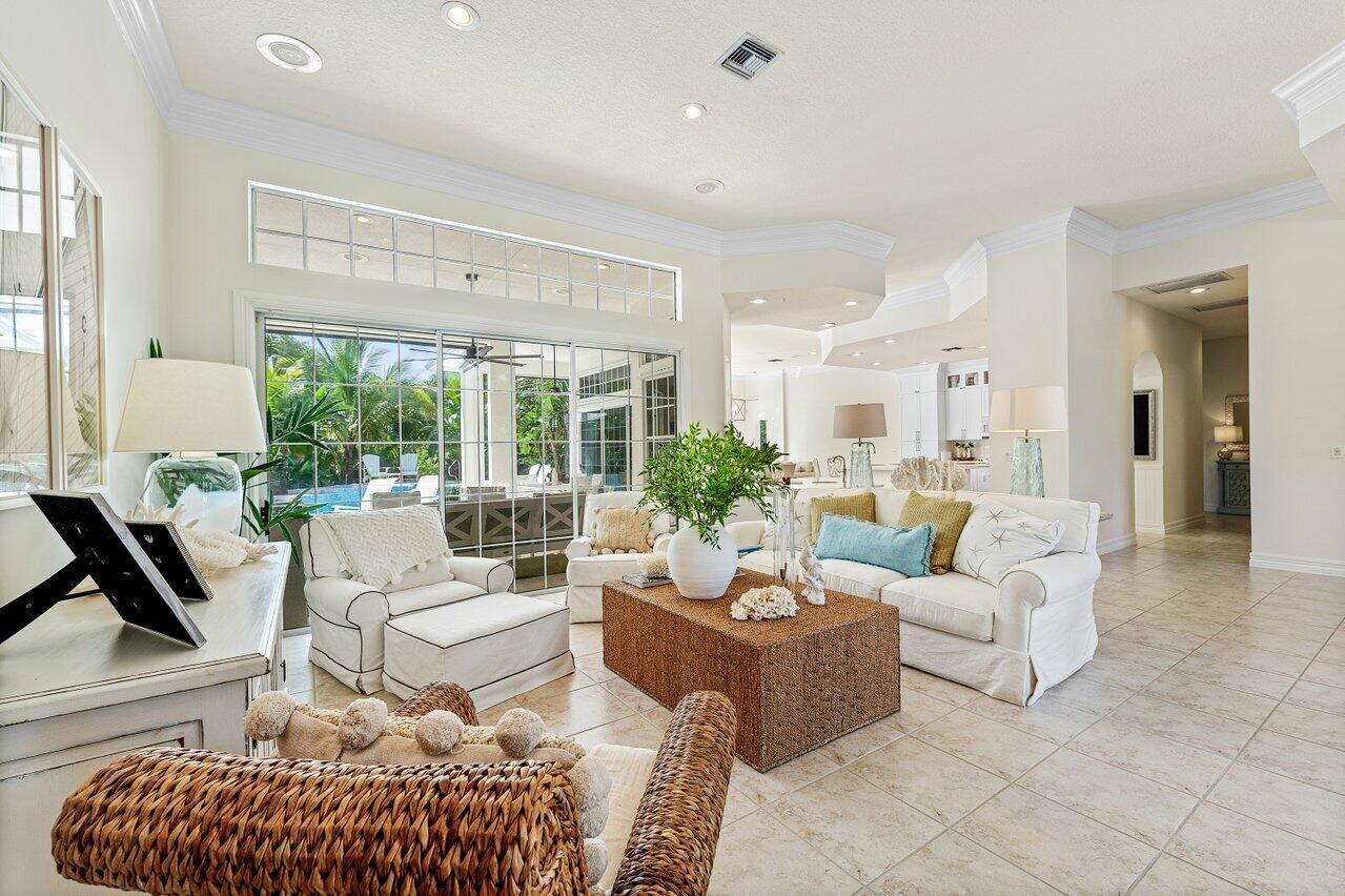 5980 Our Robbies Road Jupiter, FL 33458 - Photo 13 of 57 021-5980OurRobbiesRoad-Jupiter-FL-33458-