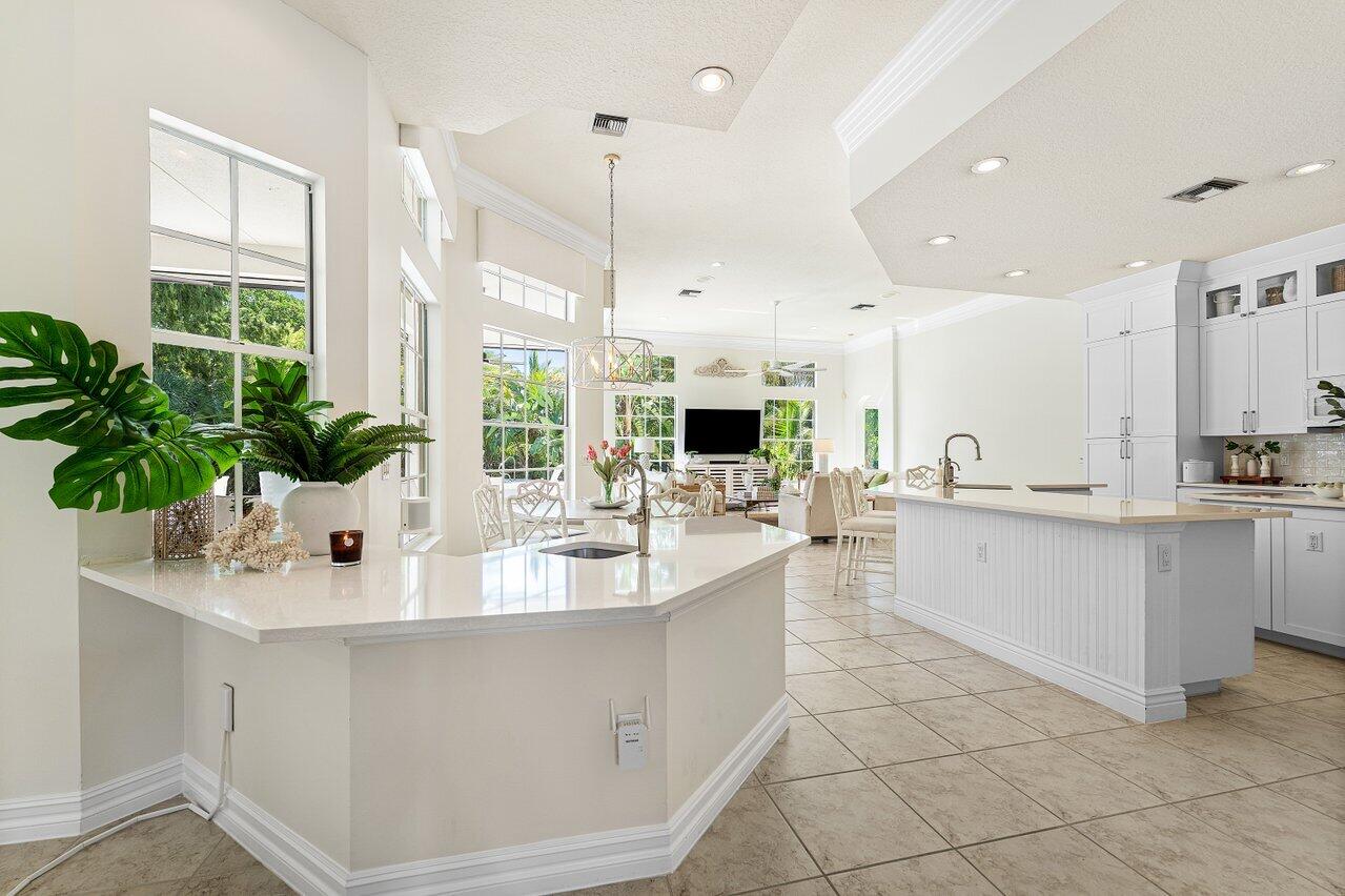 5980 Our Robbies Road Jupiter, FL 33458 - Photo 8 of 57 020-5980OurRobbiesRoad-Jupiter-FL-33458-