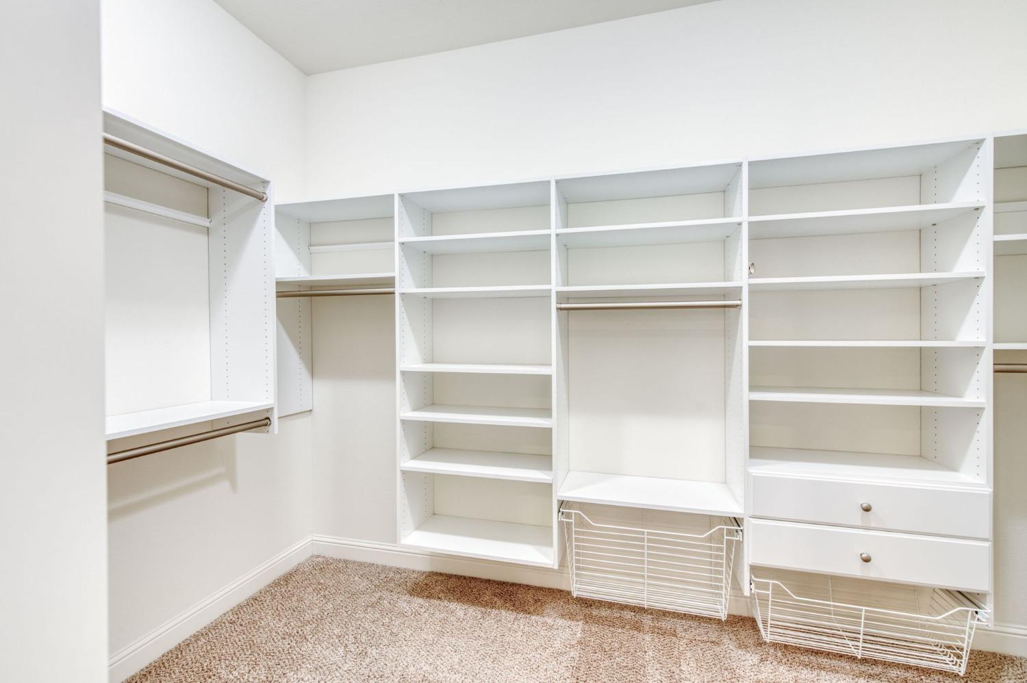 3301 Salem Avenue Clovis, CA 93619 - Photo 31 of 41 a view of an empty walk in closet