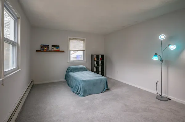 $499,000 | 31 Rosemont Avenue, Manchester, NH 03103