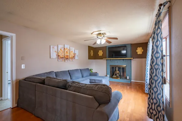 $499,000 | 31 Rosemont Avenue, Manchester, NH 03103